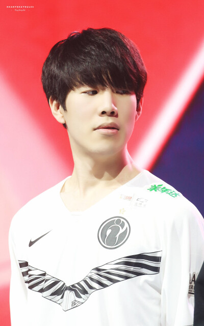 资讯绝地求生决赛圈再现经典名场面《没上子弹》